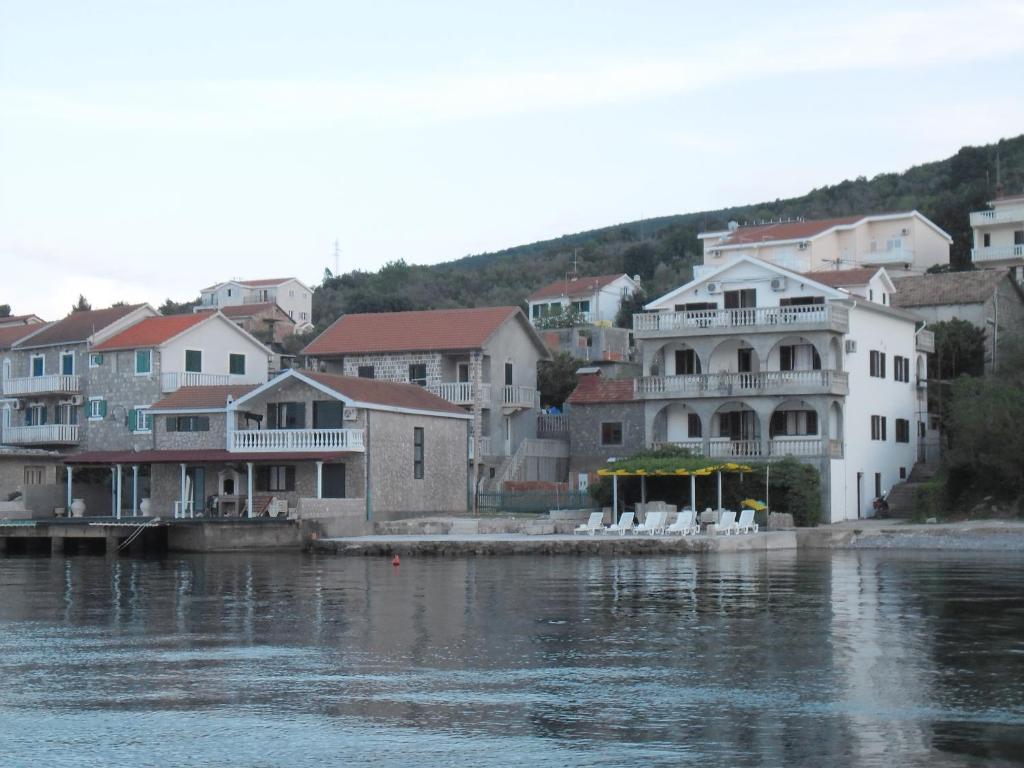 Apartments Petrovic Tivat Exterior foto